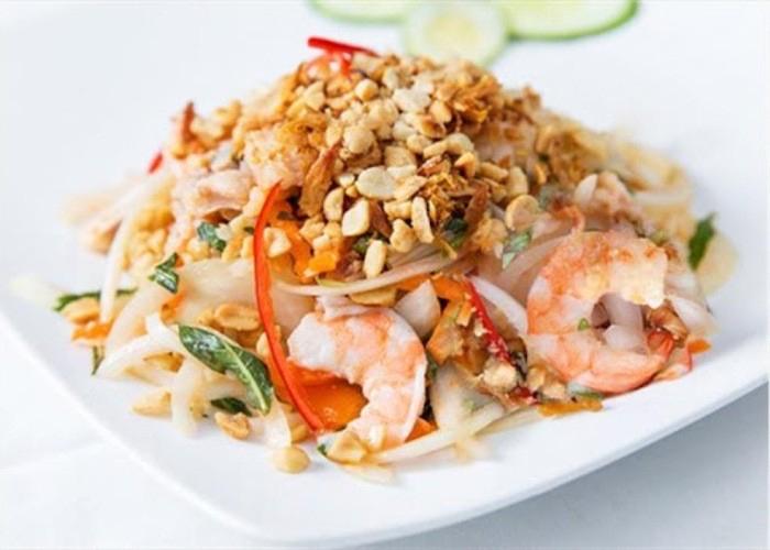 Gỏi hải sản-duoc-ban-tai-Nhà hàng hải sản Win Seafood
