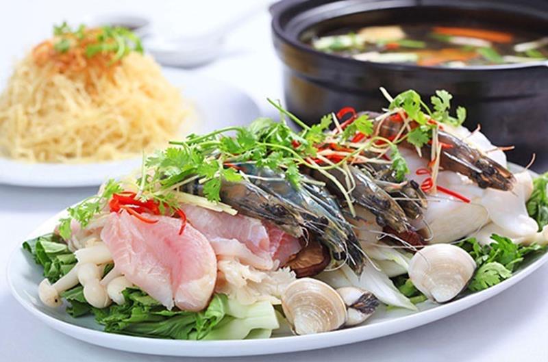 Lẩu hải sản -duoc-ban-tai-Nhà hàng hải sản Win Seafood