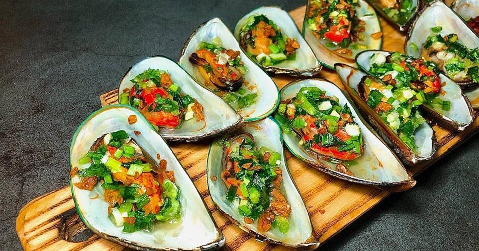 Vẹm xanh nướng mỡ hành-duoc-ban-tai-Nhà hàng hải sản Win Seafood