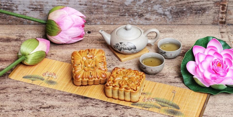 220g Bánh Trung Thu-duoc-ban-tai-Tiệm bánh Péo Péo