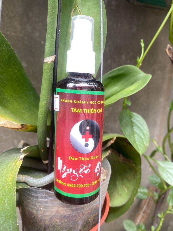 Dầu Thảo Dược Nguyễn Gia-duoc-ban-tai-ORISTORE- SỨC KHOẺ XANH