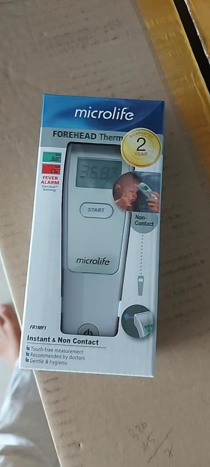 Nhiệt kế hồng ngoại đo trán, đo nhiệt độ bình sữa MicroLife FR1MF1-duoc-ban-tai-ORISTORE- SỨC KHOẺ XANH