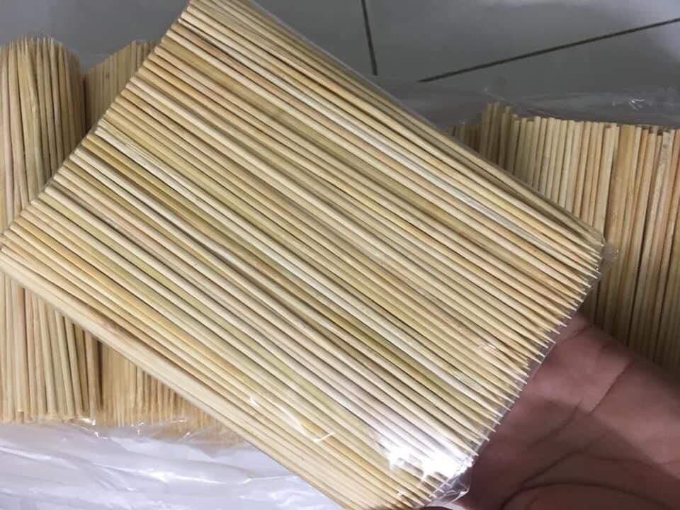 Tăm xiên-duoc-ban-tai-KHO ĐÔNG LẠNH SISIMI FOODS