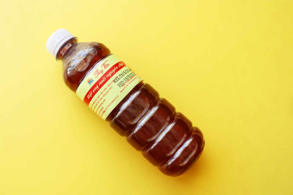 Mật ong vườn Bến Tre (500ml)-duoc-ban-tai-Hellô Trôpical