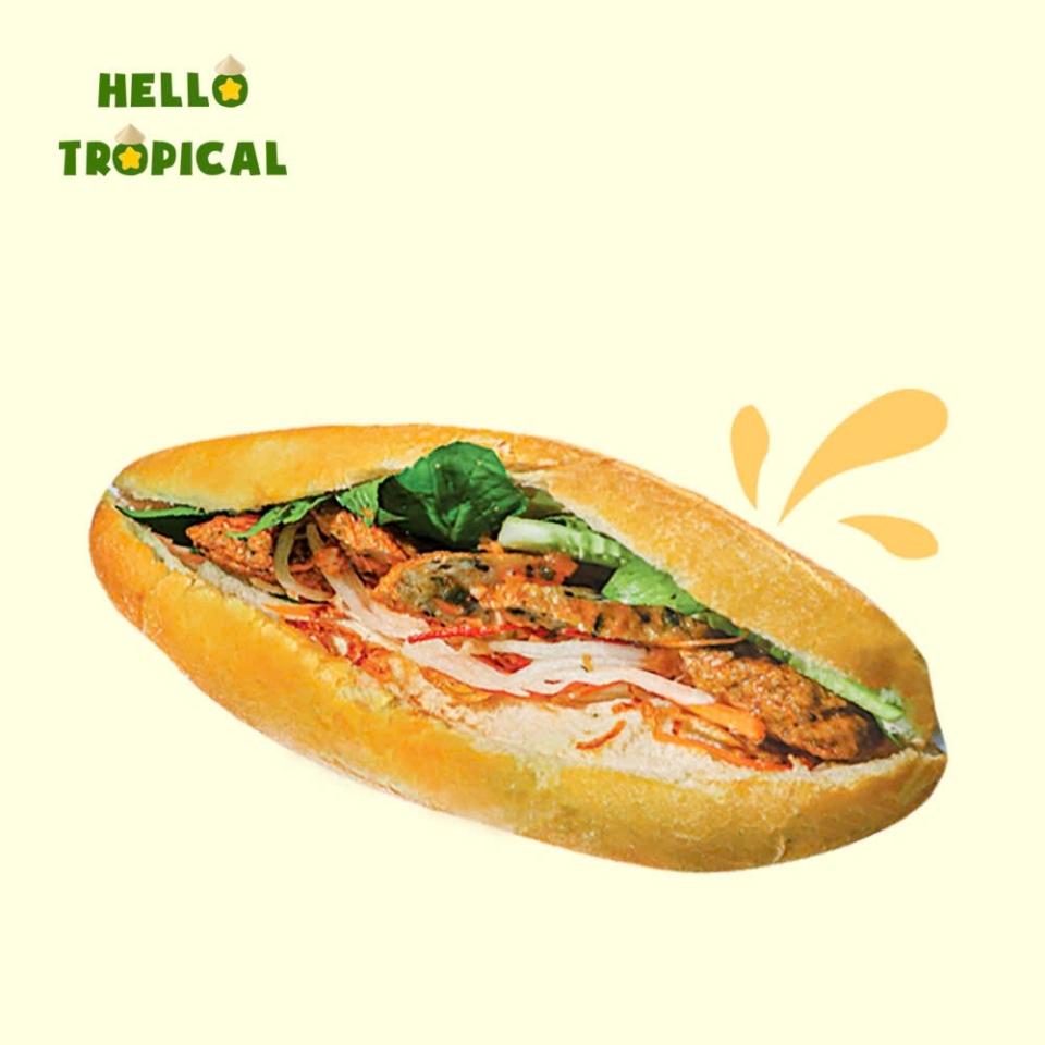 Bánh mì chả cá -duoc-ban-tai-Hellô Trôpical