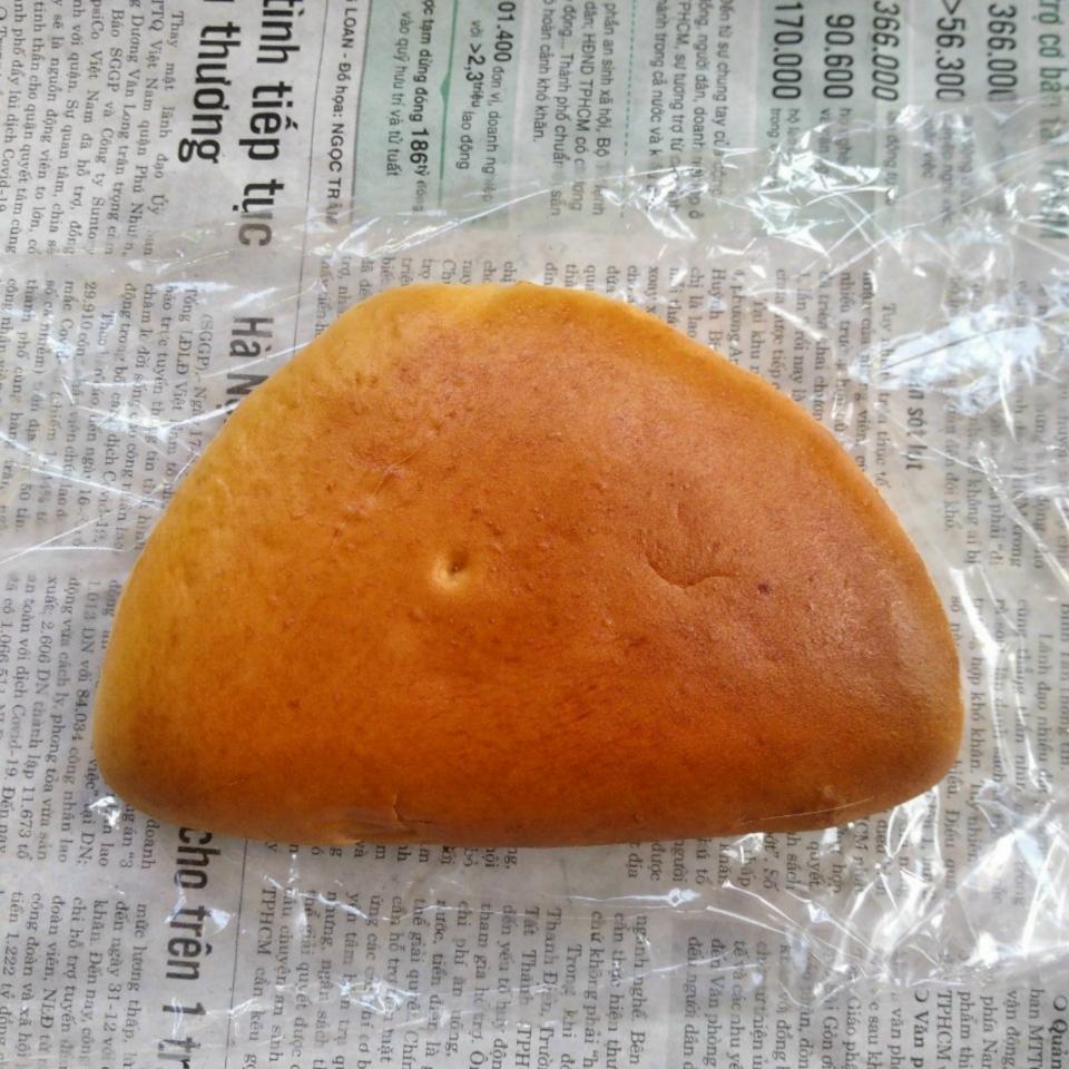 Bánh mì cade hột gà-duoc-ban-tai-BÁNH NGON TÍ CHIẾN
