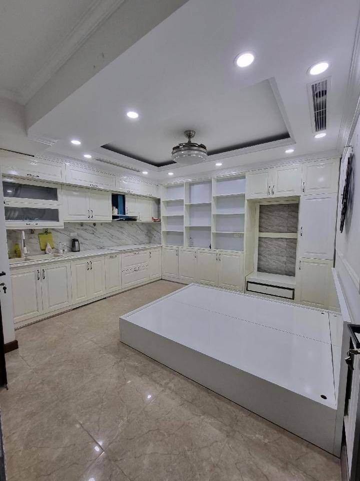 Yên Xá - Tân Triều - Dt:45m -2 thoáng - thang máy-10 phòng khép kin-duoc-ban-tai-Trần Hà Land
