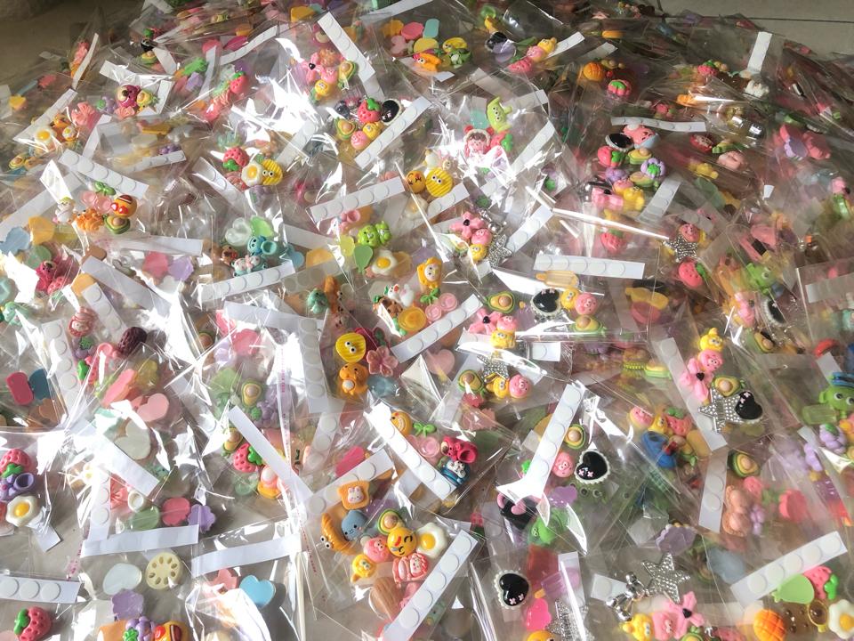 Charm mix gói 5 chiếc ( kèm keo) -duoc-ban-tai-Nguyễn Thị Huyền