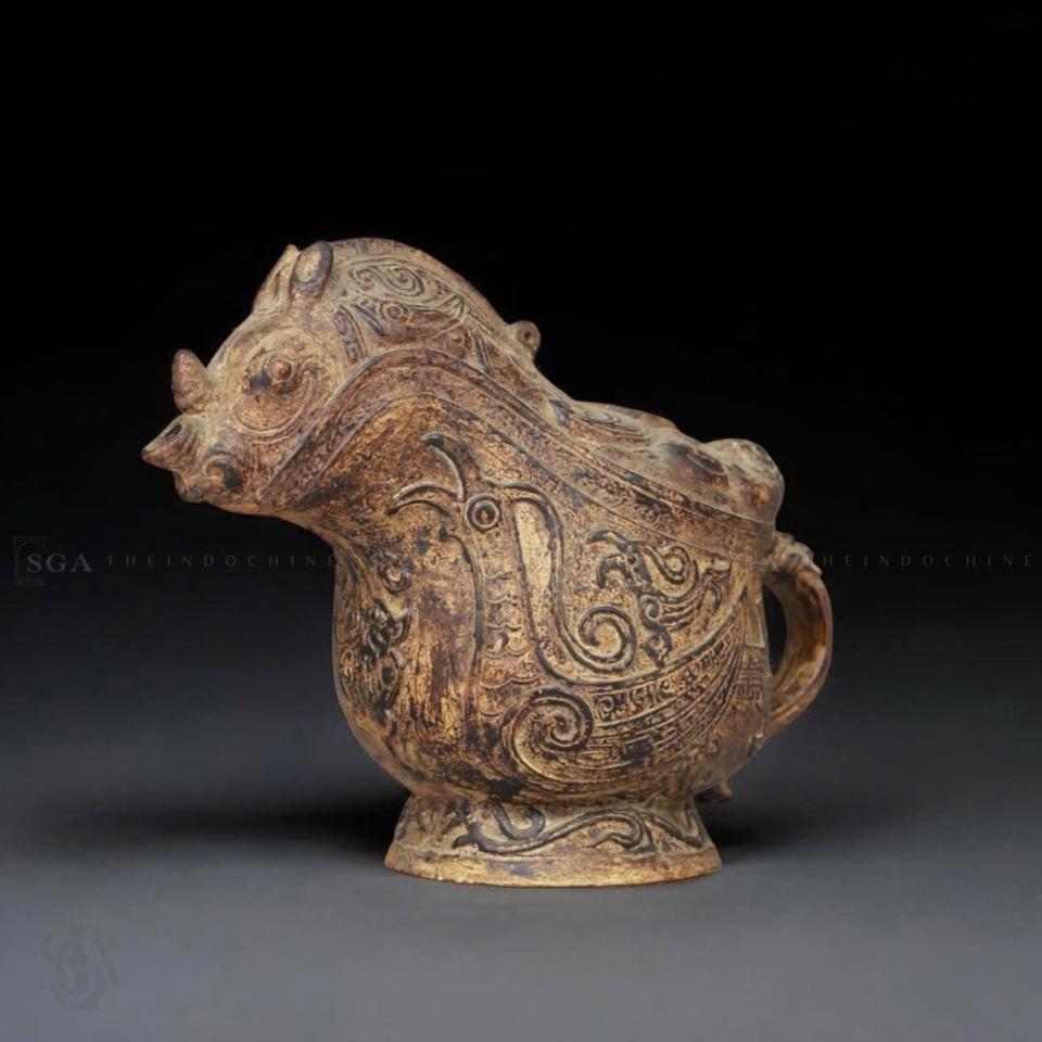 Ấm rượu dáng Thương Chu-duoc-ban-tai-SAIGON GALLERY ART