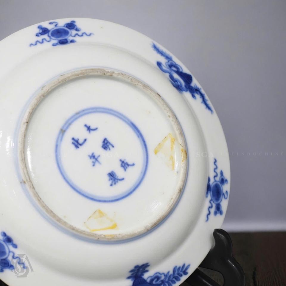 Đĩa rồng, hiệu đề Đại Minh Thành Hoá-duoc-ban-tai-SAIGON GALLERY ART