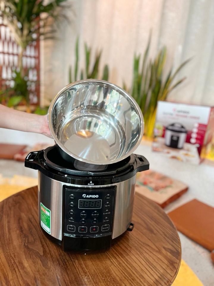 Nồi áp suất điện đa năng Rapido RPC900-D1-duoc-ban-tai-BẾP ANH ĐỨC.VN