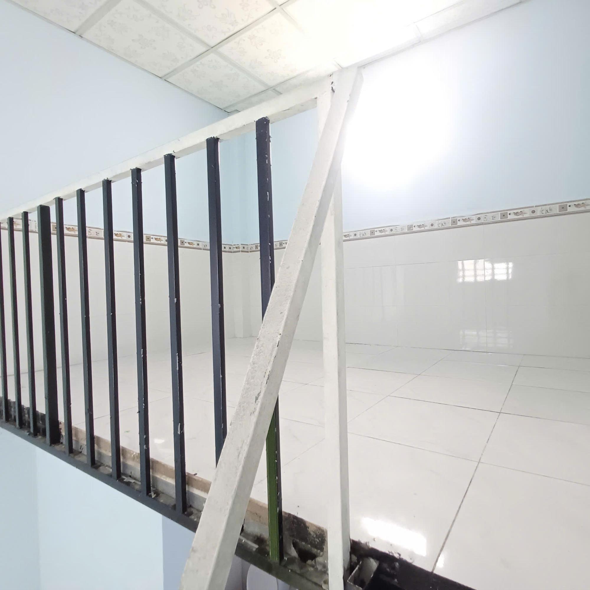 C12B - 🏡 PHÒNG RỘNG – GÁC CAO 2.5M – CHỈ 2TR2 – GẦN VINHOMES GRAND PARK-duoc-ban-tai-REAL HOME