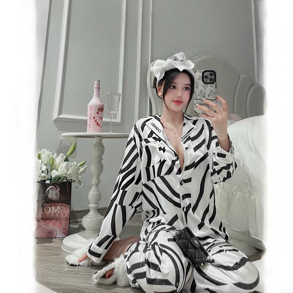 Pajamas lụa mịn Chanel vằn siêu cấp - PJM1968-duoc-ban-tai-BlvckNo - Đồ ngủ cao cấp có sẵn