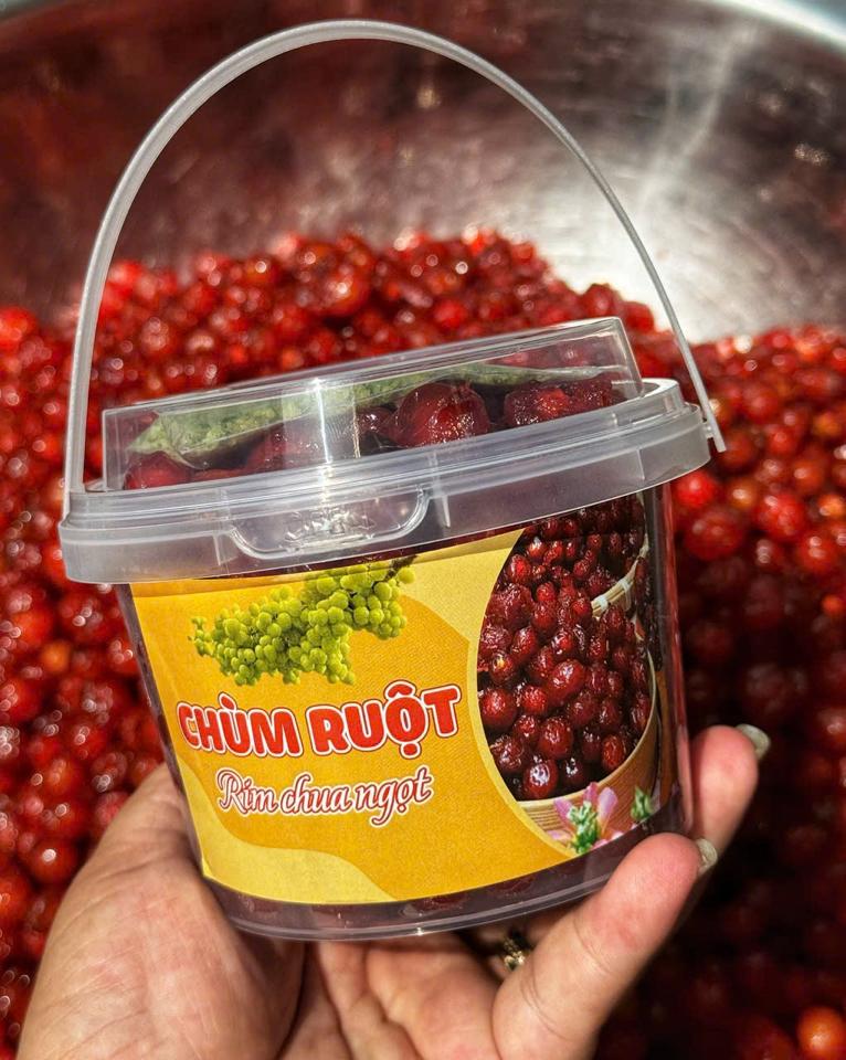 Chùm ruột rim chua ngọt-duoc-ban-tai-Hihihouse