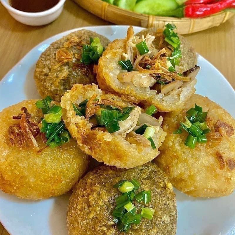 Xôi chiên nhân gà nấm-duoc-ban-tai-Hihihouse