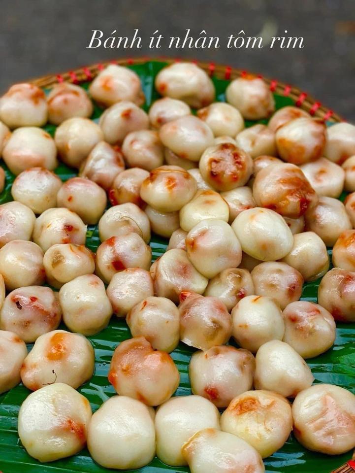 Bánh ít Huế tôm thịt-duoc-ban-tai-Hihihouse