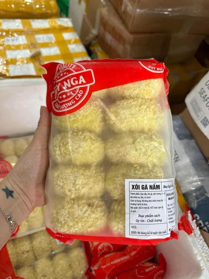 Xôi chiên nhân gà nấm-duoc-ban-tai-Hihihouse
