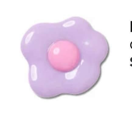 Crocs Charm - Hoa Cúc Nhựa Tím-duoc-ban-tai-Diệu Hằng Auth
