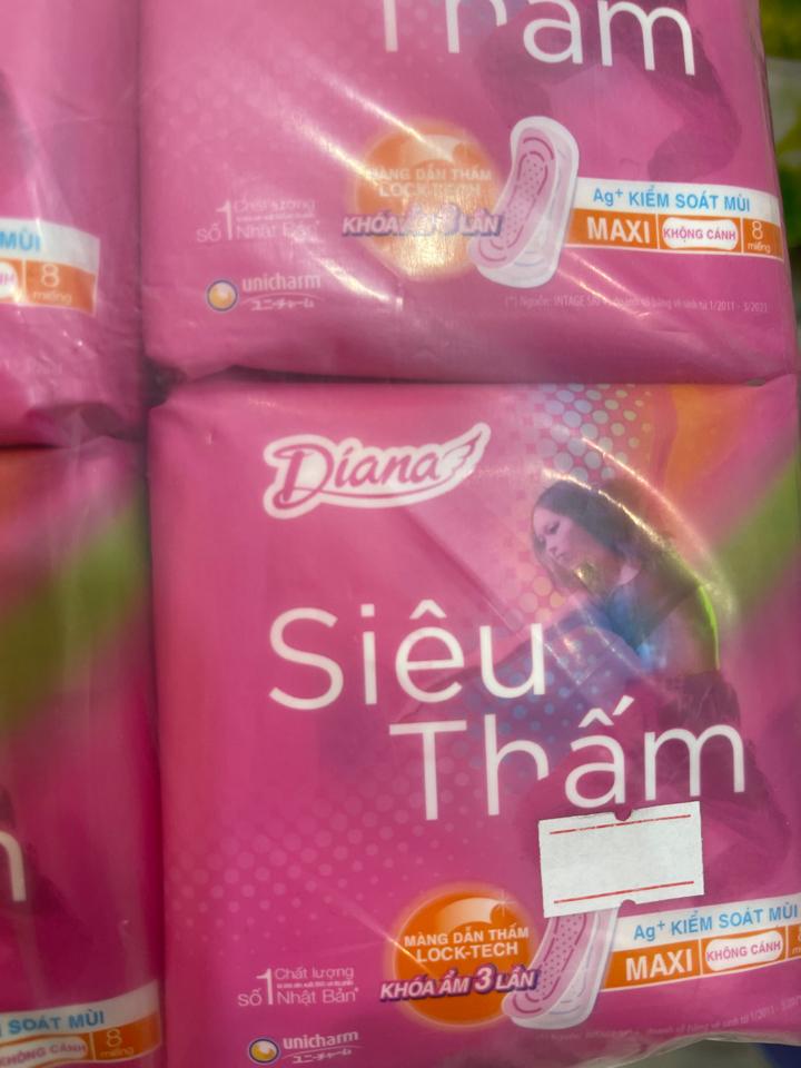 băng vệ sinh ban ngày siêu thấm Diana-duoc-ban-tai-Minh Tâm Mart