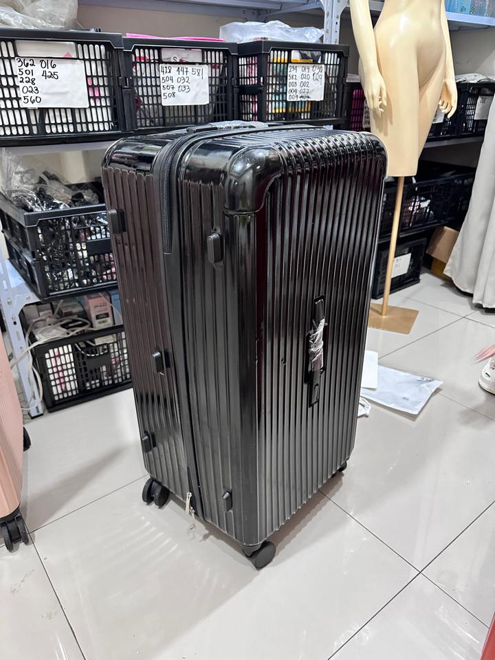 Vali đen 30in -duoc-ban-tai-Shop Bảo Bảo