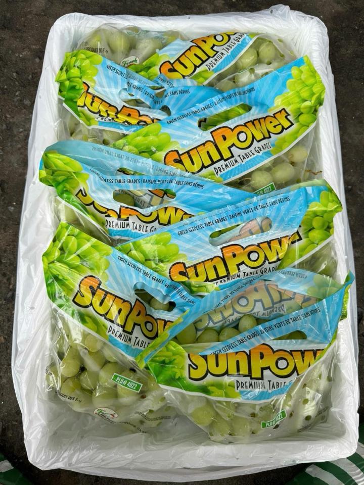 Nho xanh -duoc-ban-tai-Tường Khôi