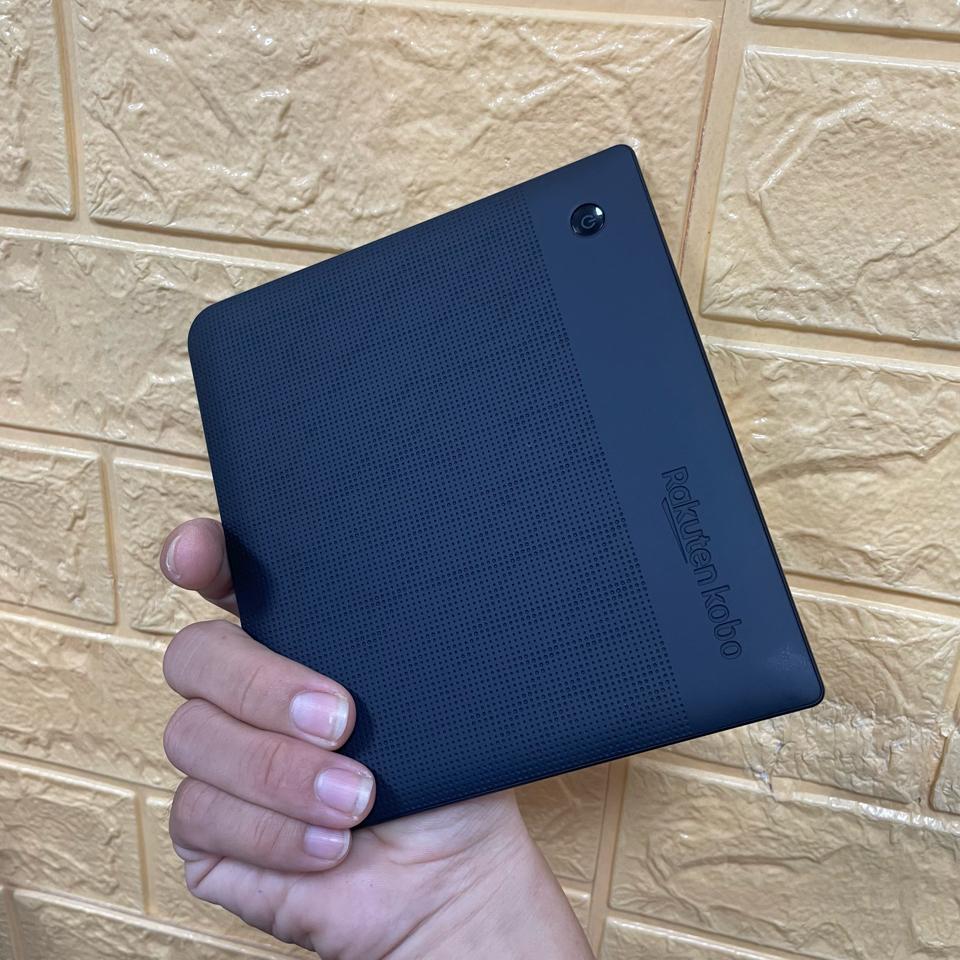 Kobo libra 2-98%-duoc-ban-tai-BKTECH