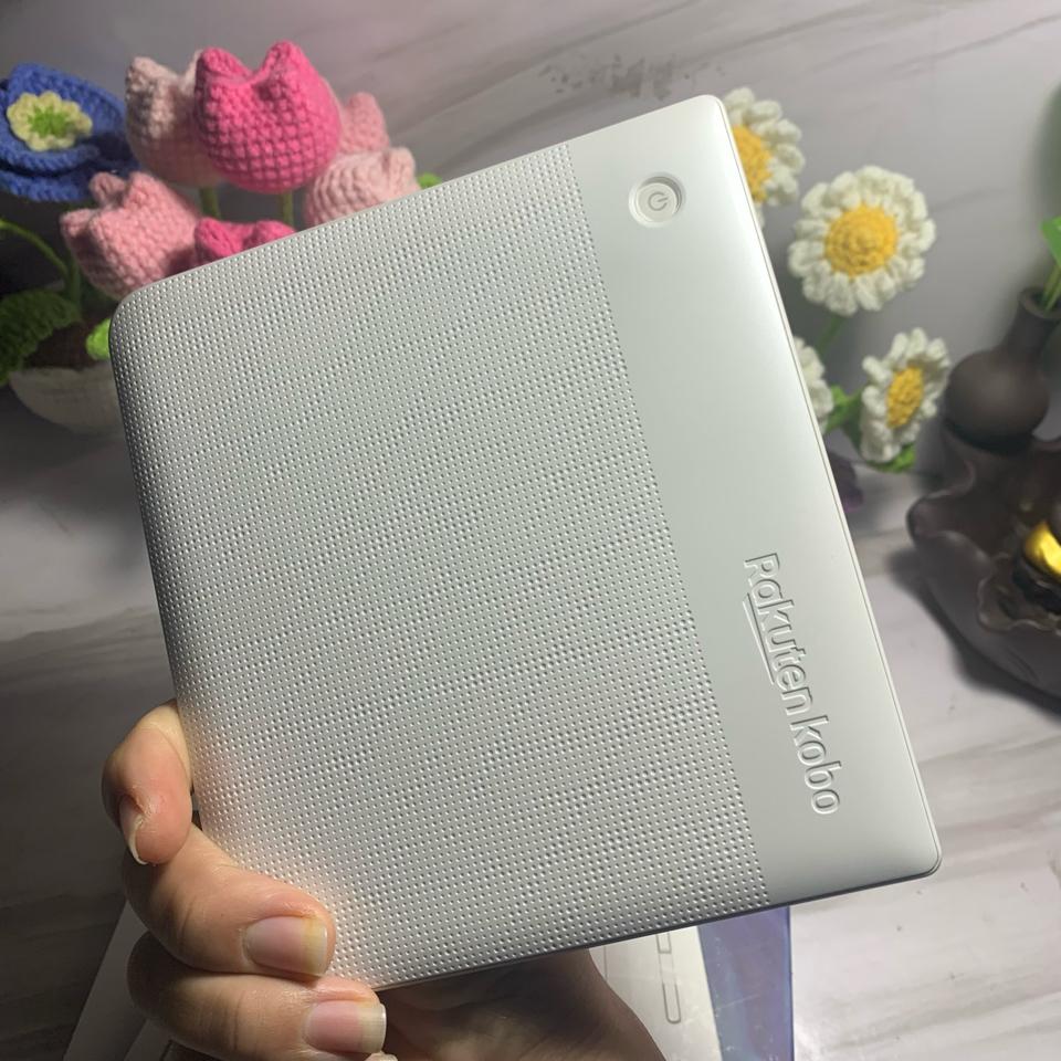 Kobo libra H20 likenew -duoc-ban-tai-BKTECH STORE