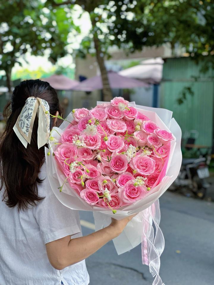 Bó hoa hồng lạc thần mix thuý châu-duoc-ban-tai-Một Tiệm Hoa