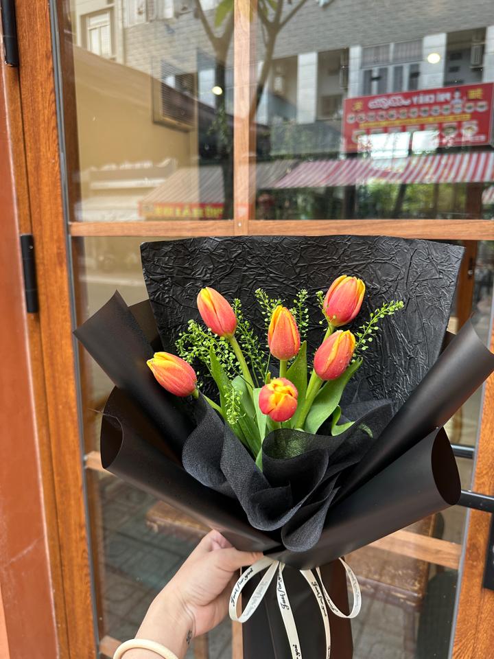 Bó hoa tulip cam-duoc-ban-tai-Một Tiệm Hoa