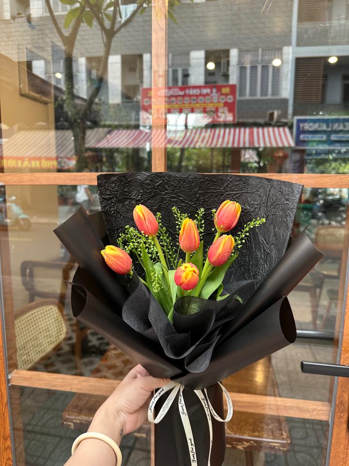 Bó hoa tulip cam-duoc-ban-tai-Một Tiệm Hoa