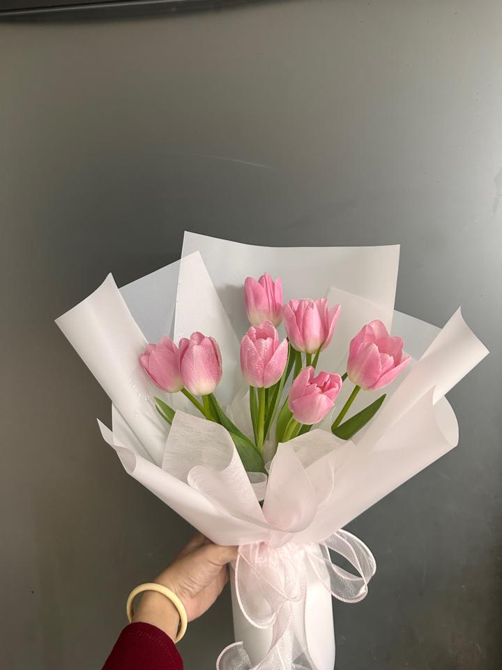 Bó hoa tulip hồng -duoc-ban-tai-Một Tiệm Hoa