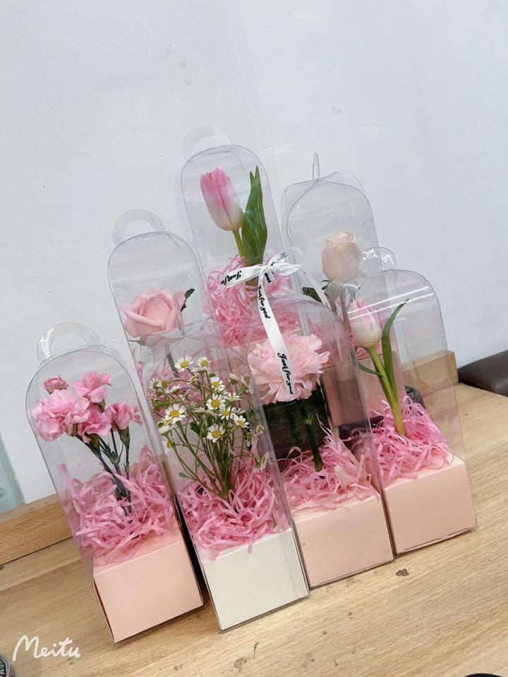 Hộp hoa tulip-duoc-ban-tai-Một Tiệm Hoa