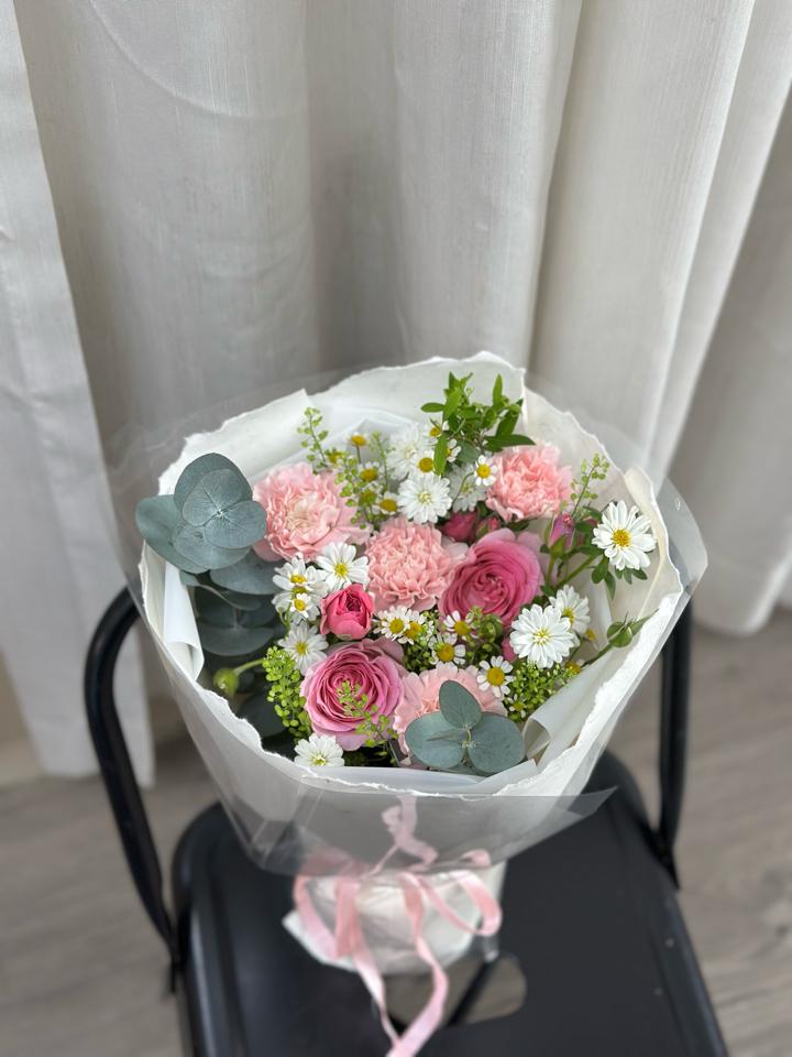 Bó hoa hồng mix-duoc-ban-tai-Một Tiệm Hoa