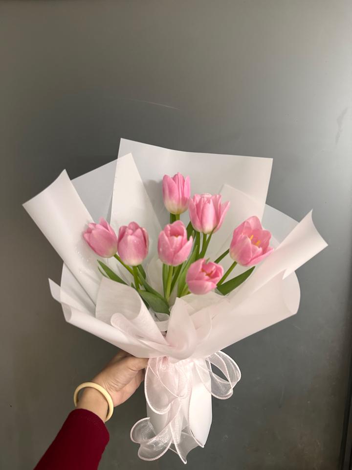Bó hoa tulip hồng -duoc-ban-tai-Một Tiệm Hoa