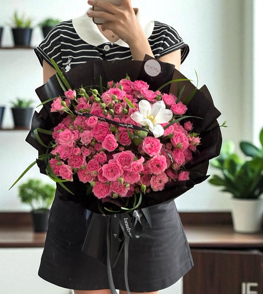 Bó hồng chùm sophia-duoc-ban-tai-Một Tiệm Hoa