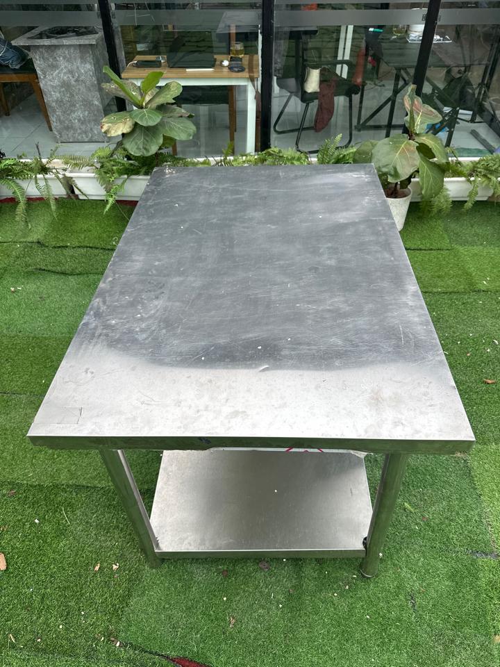 Bàn chặt 1m2x80-duoc-ban-tai-Vua Đồ Cũ