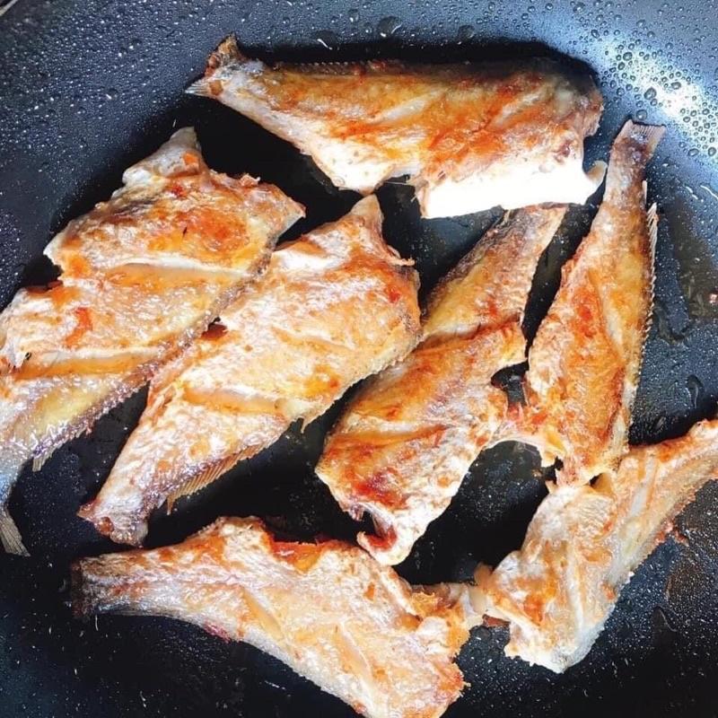 Cá đù một nắng nguyên con-duoc-ban-tai-Hải Sản Phương Châu