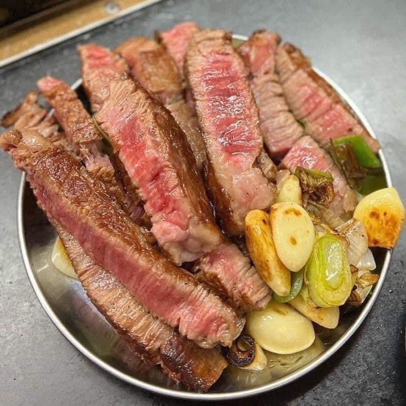 Lõi vai bò tuyết Aukobe (Snow Beef) - Top Blade-duoc-ban-tai-Hải Sản Phương Châu