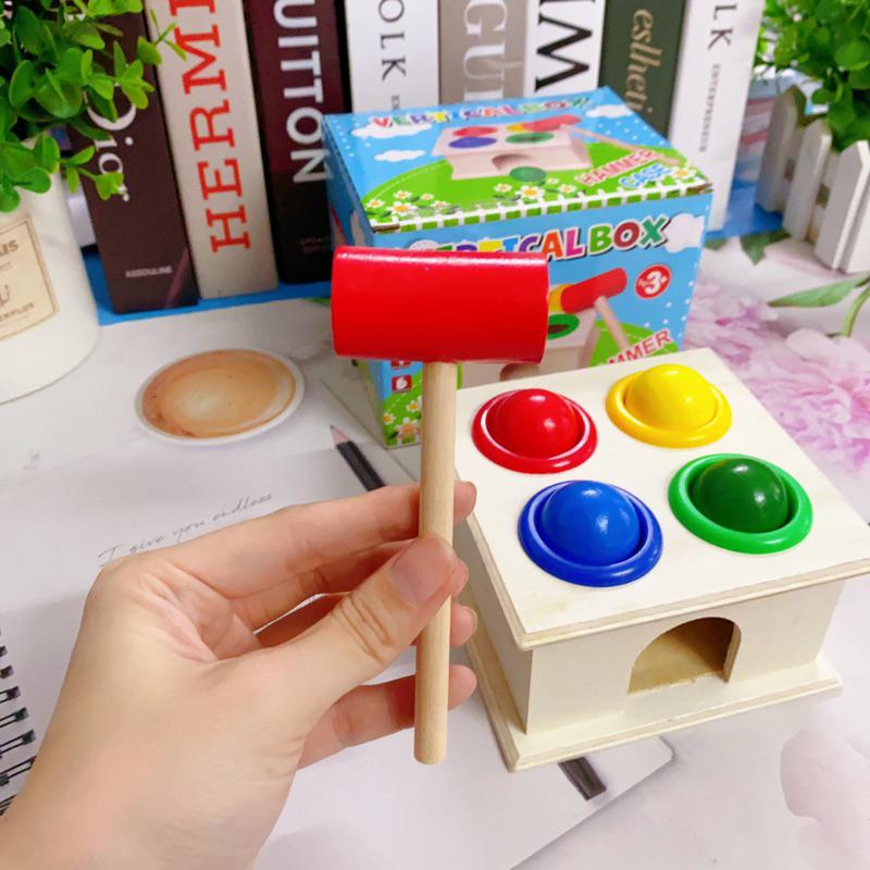 Đồ Chơi Hộp Đập 4 Bóng Tròn Bằng Búa Gỗ Vui Nhộn Cho Bé Autismshop-duoc-ban-tai-Autismshop.vn-Đồ chơi sách học liệu giáo dục đặc biệt