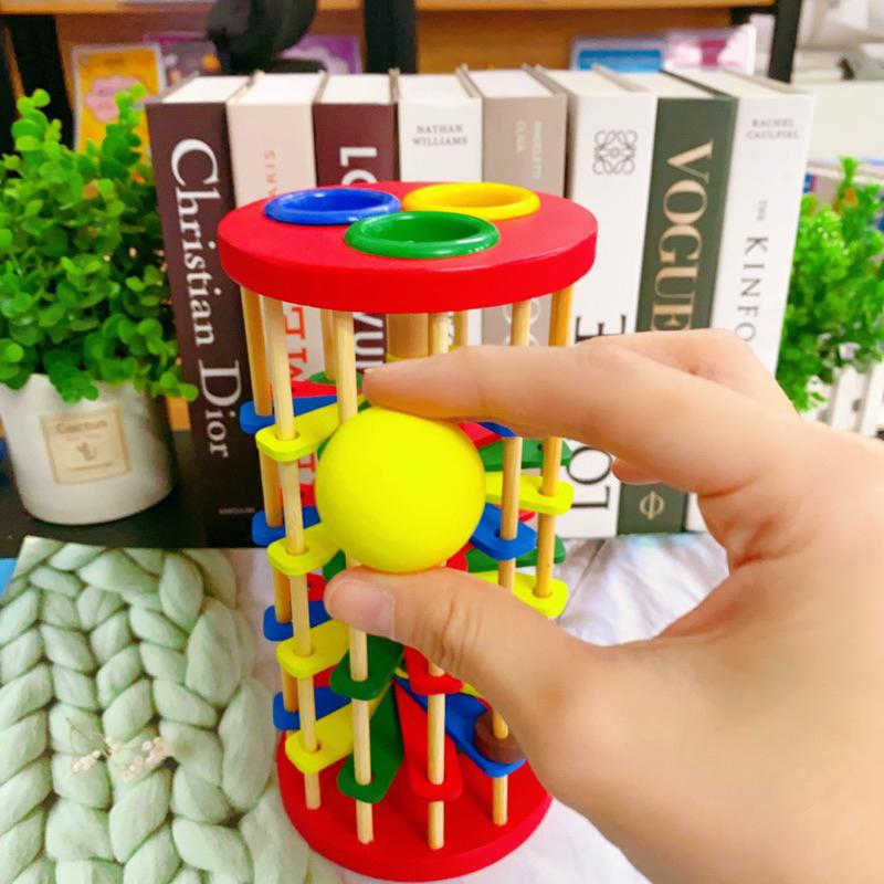 Đồ chơi giáo dục đập bi lốc xoáy gỗ montessori Autismshop-duoc-ban-tai-Autismshop.vn-Đồ chơi sách học liệu giáo dục đặc biệt