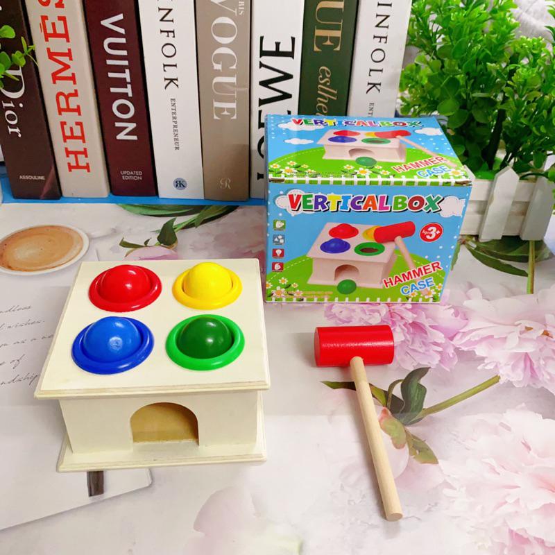 Đồ Chơi Hộp Đập 4 Bóng Tròn Bằng Búa Gỗ Vui Nhộn Cho Bé Autismshop-duoc-ban-tai-Autismshop.vn-Đồ chơi sách học liệu giáo dục đặc biệt