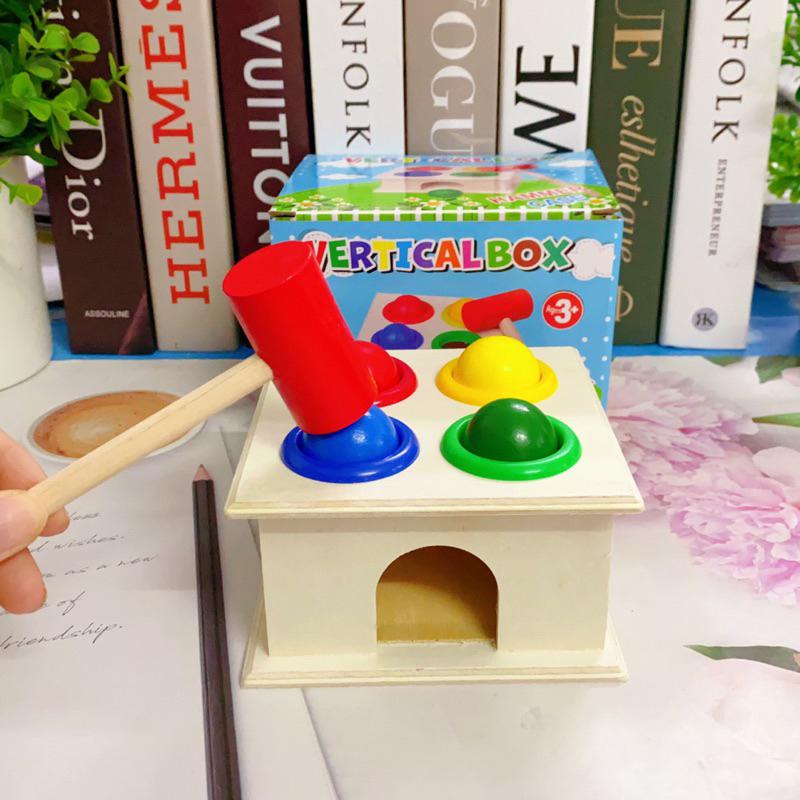Đồ Chơi Hộp Đập 4 Bóng Tròn Bằng Búa Gỗ Vui Nhộn Cho Bé Autismshop-duoc-ban-tai-Autismshop.vn-Đồ chơi sách học liệu giáo dục đặc biệt