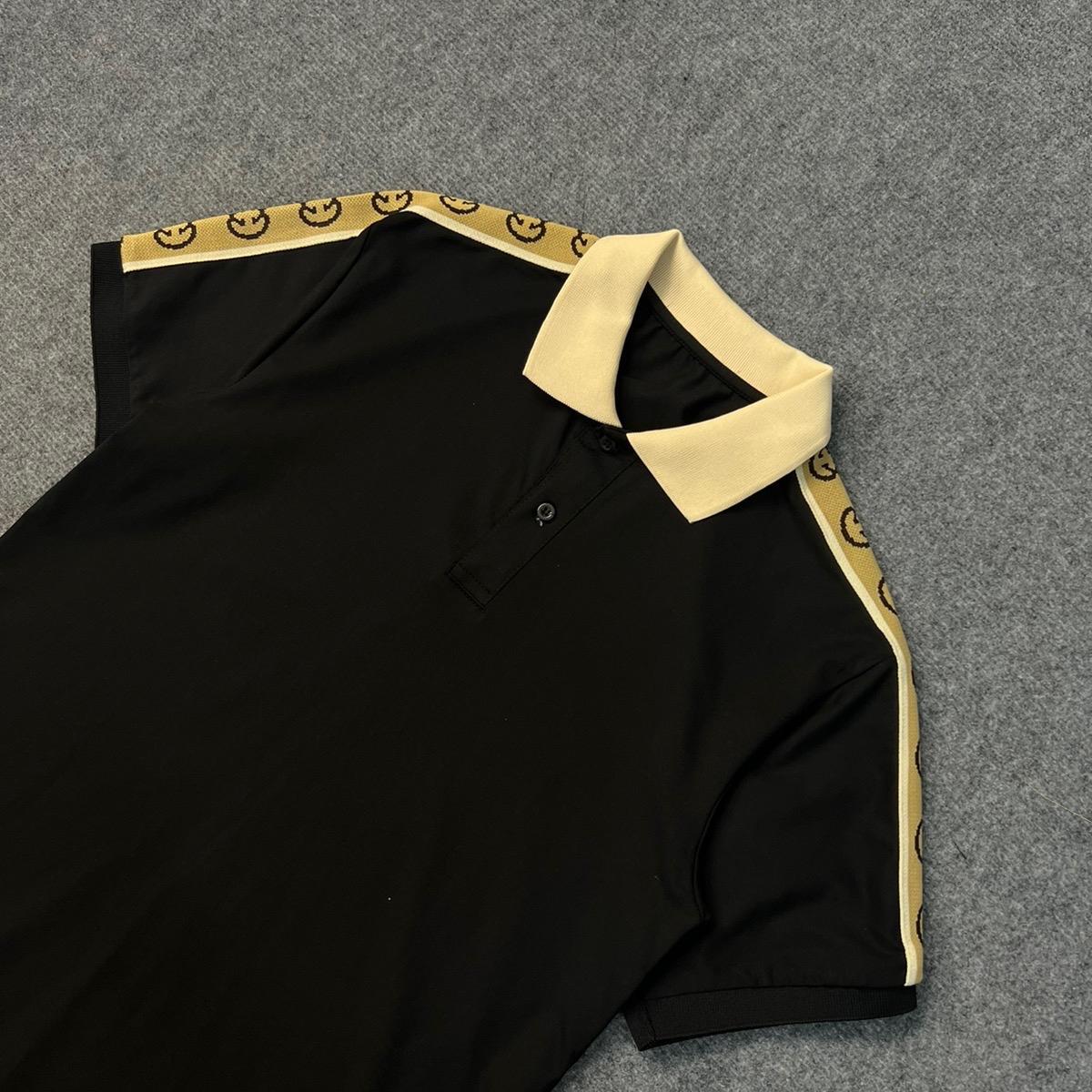 Áo Polo gg Cổ Trụ  Phối Viền Vai Sang Trọng Tinh Tế, Áo Có 2 Màu Đen Trắng,Chất Liệu Cotton Co Dãn . Menswear Nam Shirt Có Cổ Ngắn Tay-duoc-ban-tai-BB-STore 2023