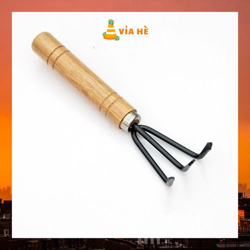 Bộ dụng cụ làm vườn 3 món cán gỗ tiện lợi đa năng-duoc-ban-tai-Vỉa Hè Garden