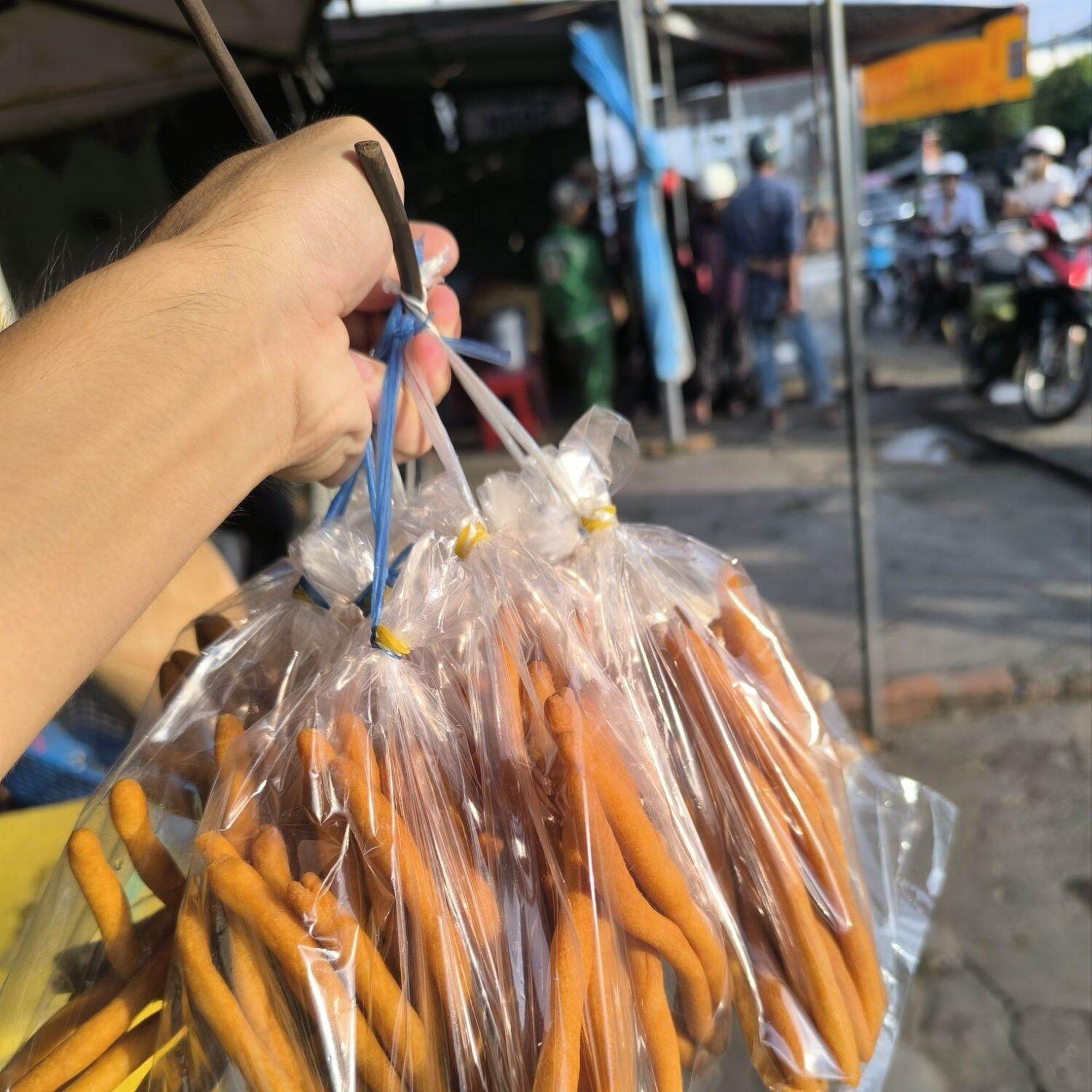 Bánh cây gậy tuổi thơ-duoc-ban-tai-Rutin Farm