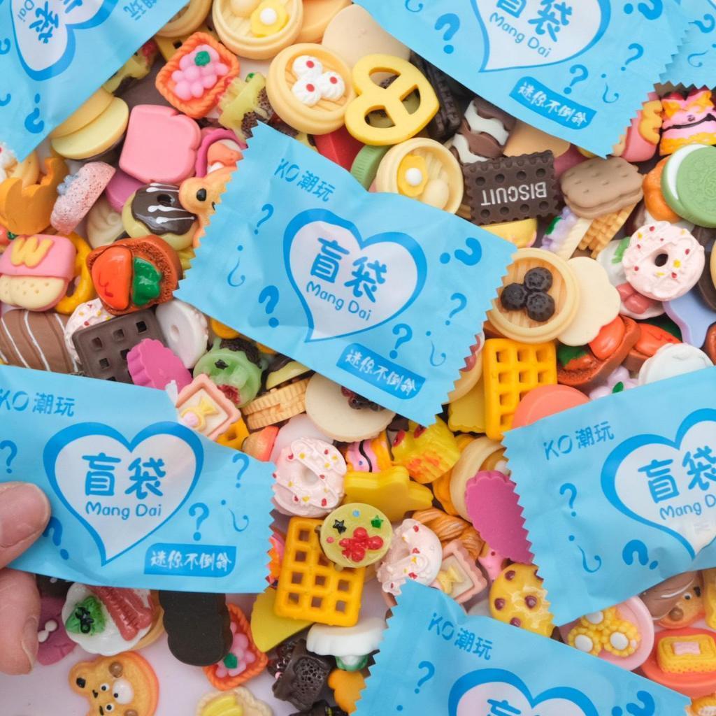 Charm thú ngẫu nhiên blindbox set 10/30/50 gói kẹo gắn vòng tay nơ móng trang trí giá rẻ QC Store-duoc-ban-tai-QC Store